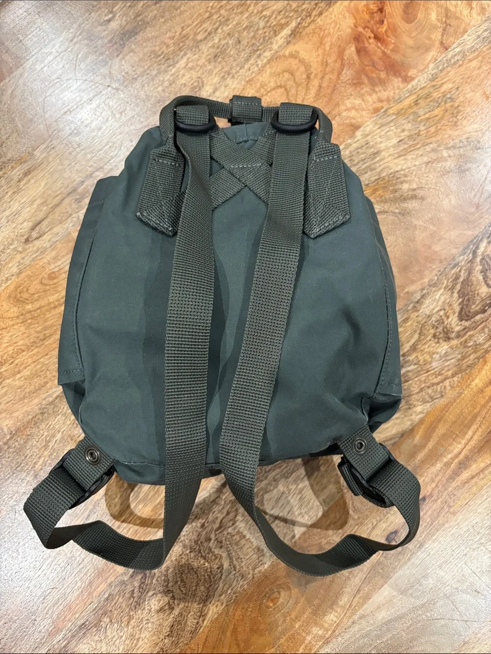 Fjallraven Kånken MINI Backpack - Forest Green with White/Red Logo